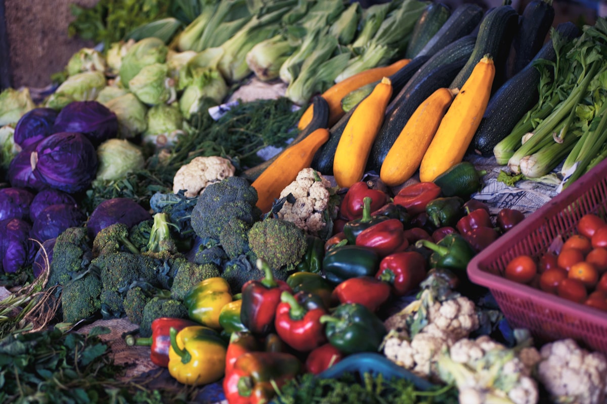 Nutritionist discussing healthy eating habits with a client